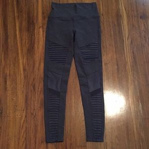 Alo Moto yoga pants